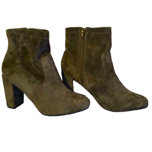 [#1039] LANE BRYANT |DARK OLIVE GREEN FAUX SUEDE BOOTIES| 11W - Picture 2 of 7